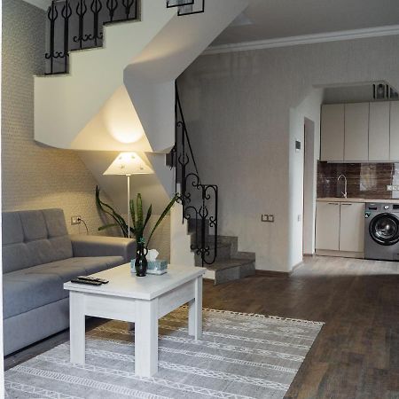 Bonvenon Capsule Hostel Ереван Экстерьер фото