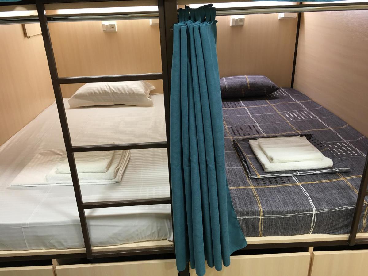 Bonvenon Capsule Hostel Ереван Экстерьер фото