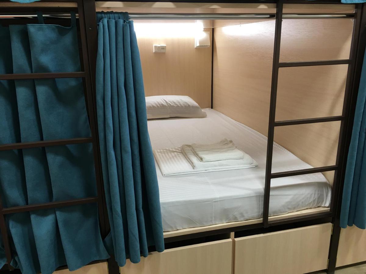 Bonvenon Capsule Hostel Ереван Экстерьер фото