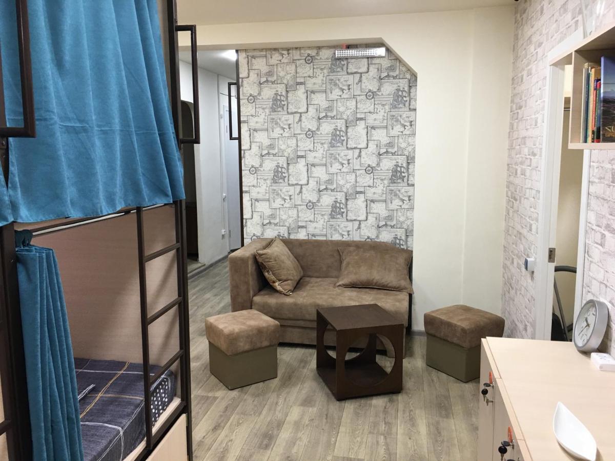Bonvenon Capsule Hostel Ереван Экстерьер фото