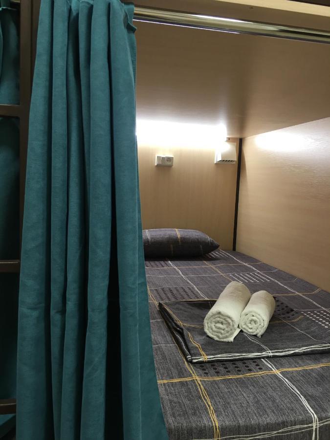 Bonvenon Capsule Hostel Ереван Экстерьер фото