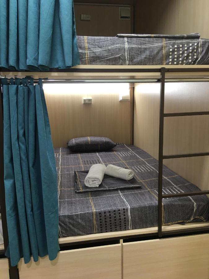 Bonvenon Capsule Hostel Ереван Экстерьер фото