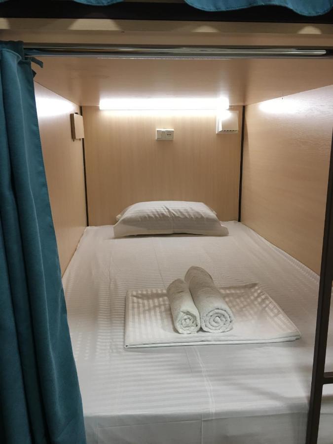 Bonvenon Capsule Hostel Ереван Экстерьер фото