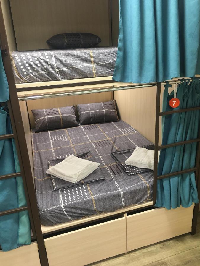Bonvenon Capsule Hostel Ереван Экстерьер фото