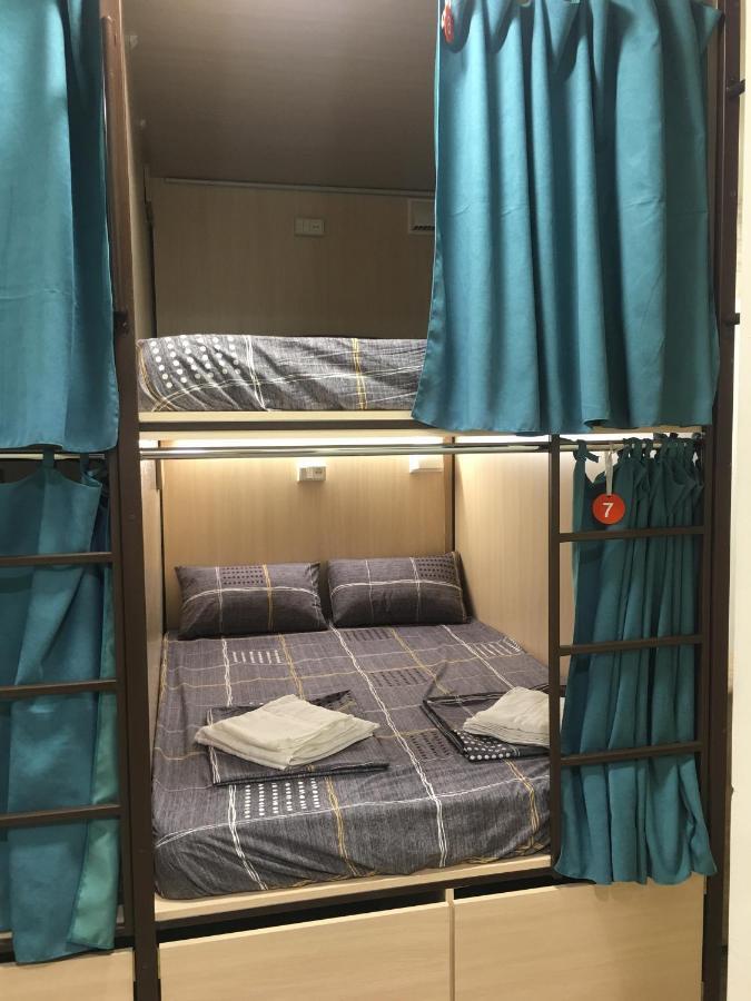 Bonvenon Capsule Hostel Ереван Экстерьер фото