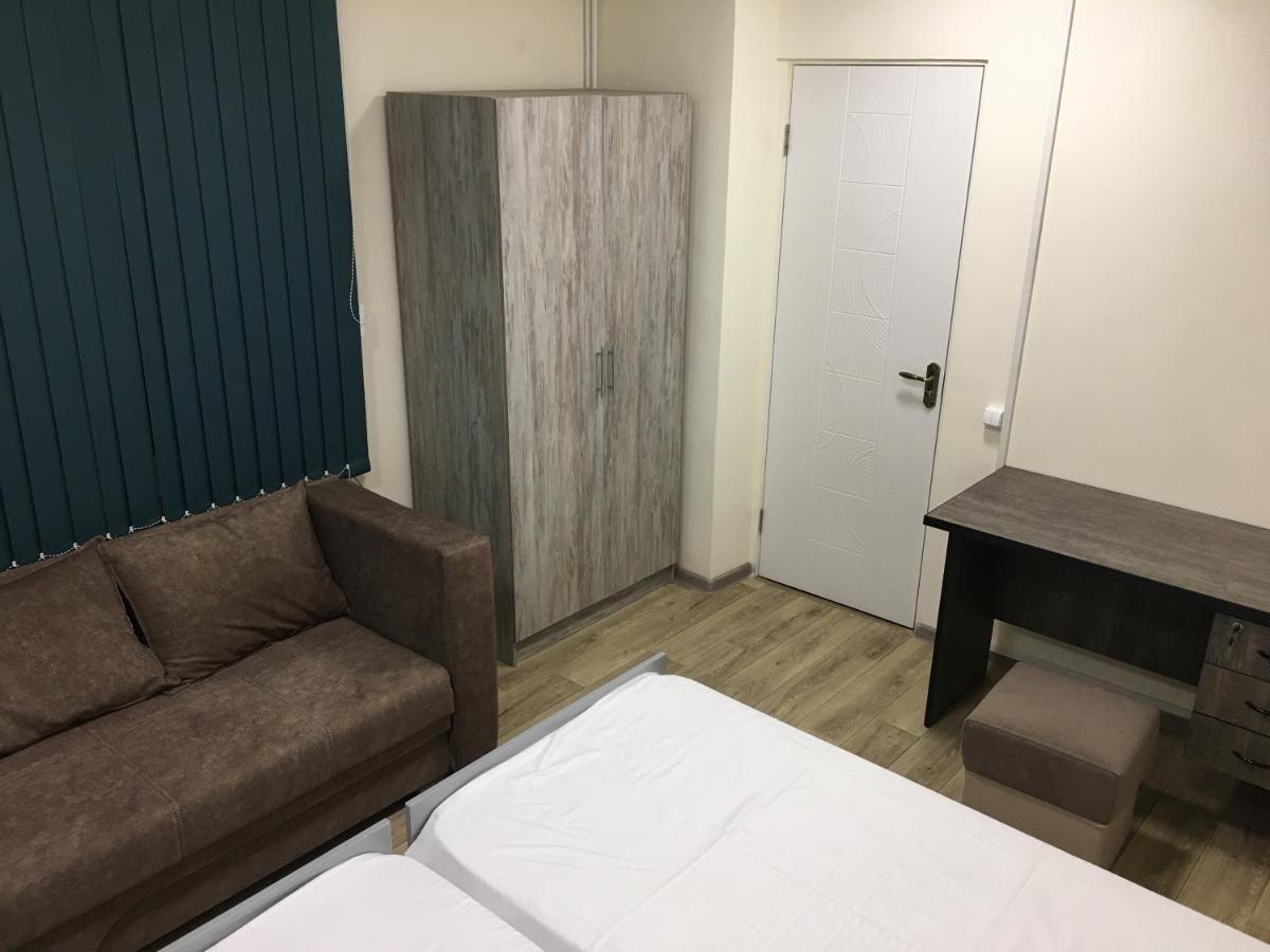 Bonvenon Capsule Hostel Ереван Экстерьер фото