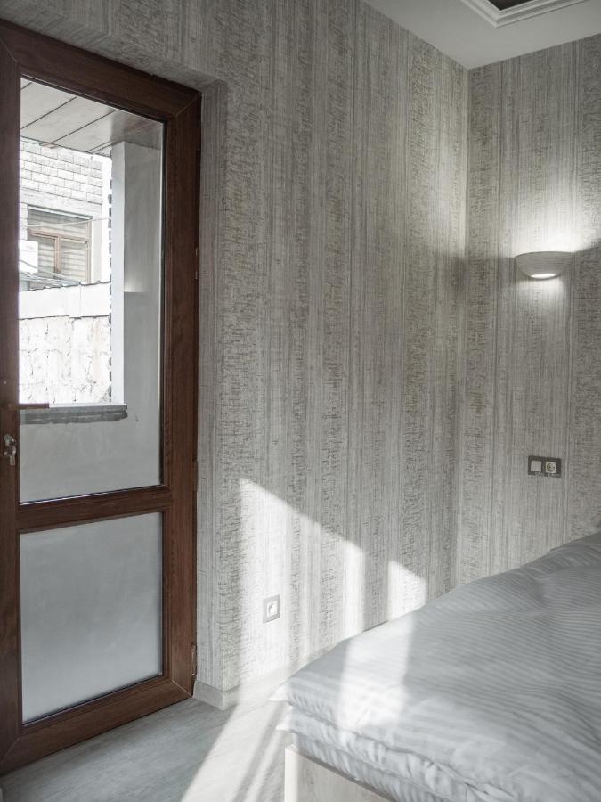 Bonvenon Capsule Hostel Ереван Экстерьер фото