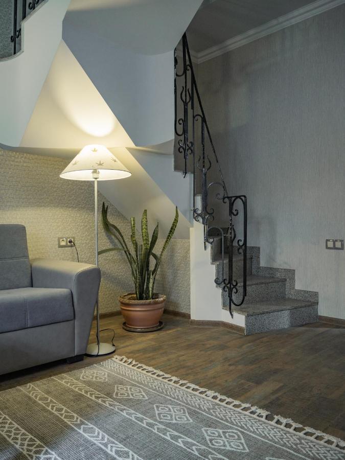 Bonvenon Capsule Hostel Ереван Экстерьер фото