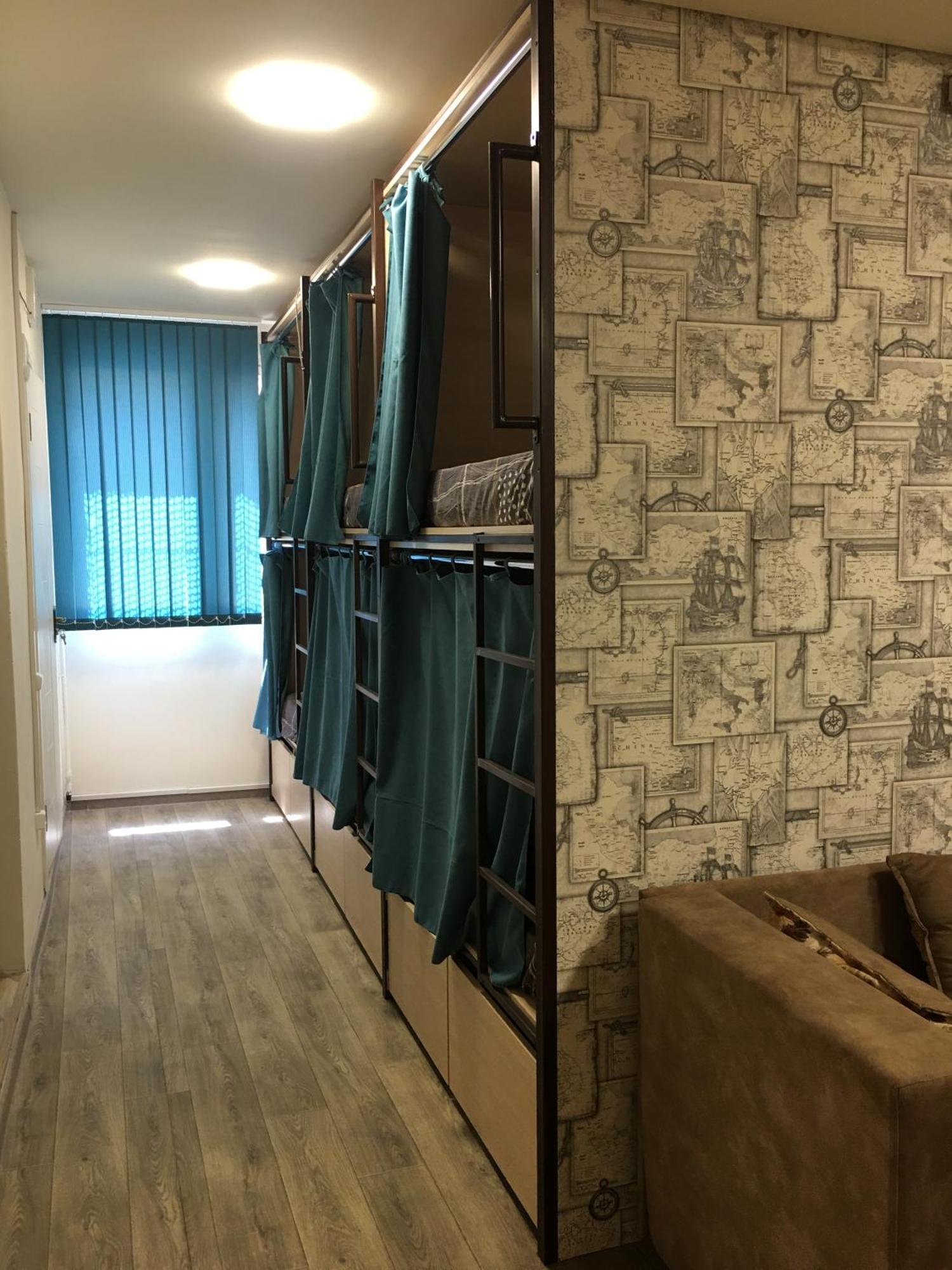 Bonvenon Capsule Hostel Ереван Экстерьер фото